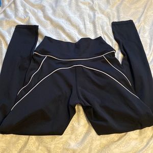 Buff Bunny Black and White Full Length Leggings size Medium